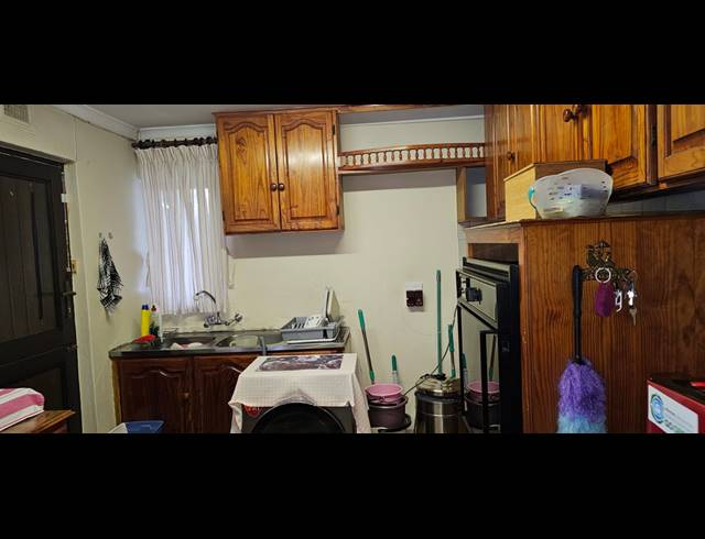 3 BEDROOM HOUSE FOR SALE IN MARBURG